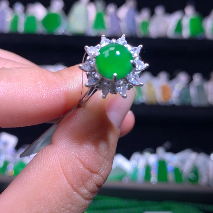 【闪购商品】颈饰银S925镶嵌翡翠天然翡翠