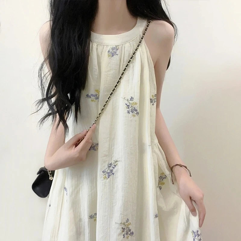 绝美挂脖连衣裙女夏季2025新款海边度假沙滩裙无袖露肩仙女吊带裙