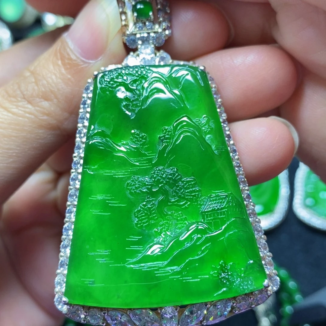 翡翠颈饰银S925镶嵌天然翡翠