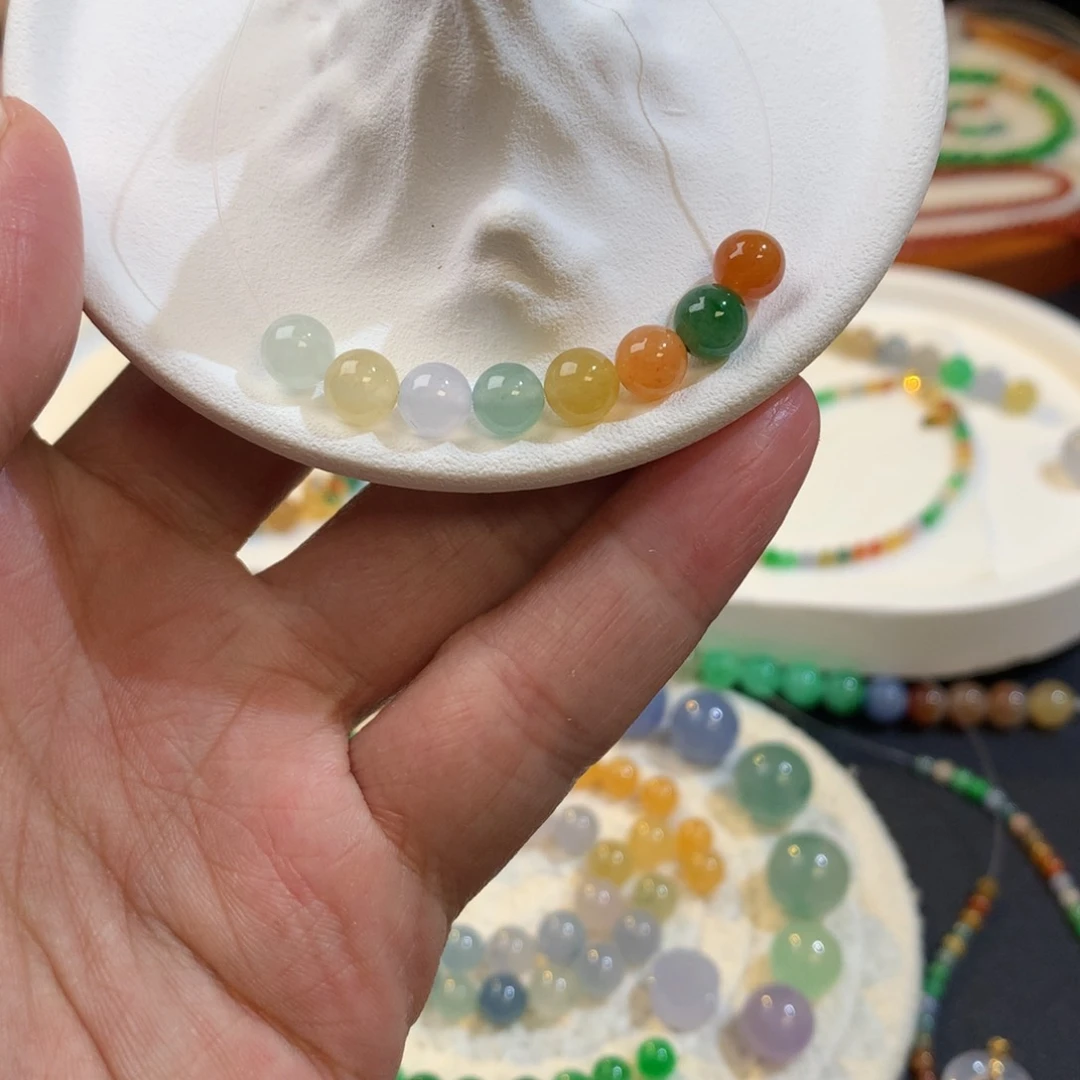 翡翠散珠八颗一组高品质，亏出