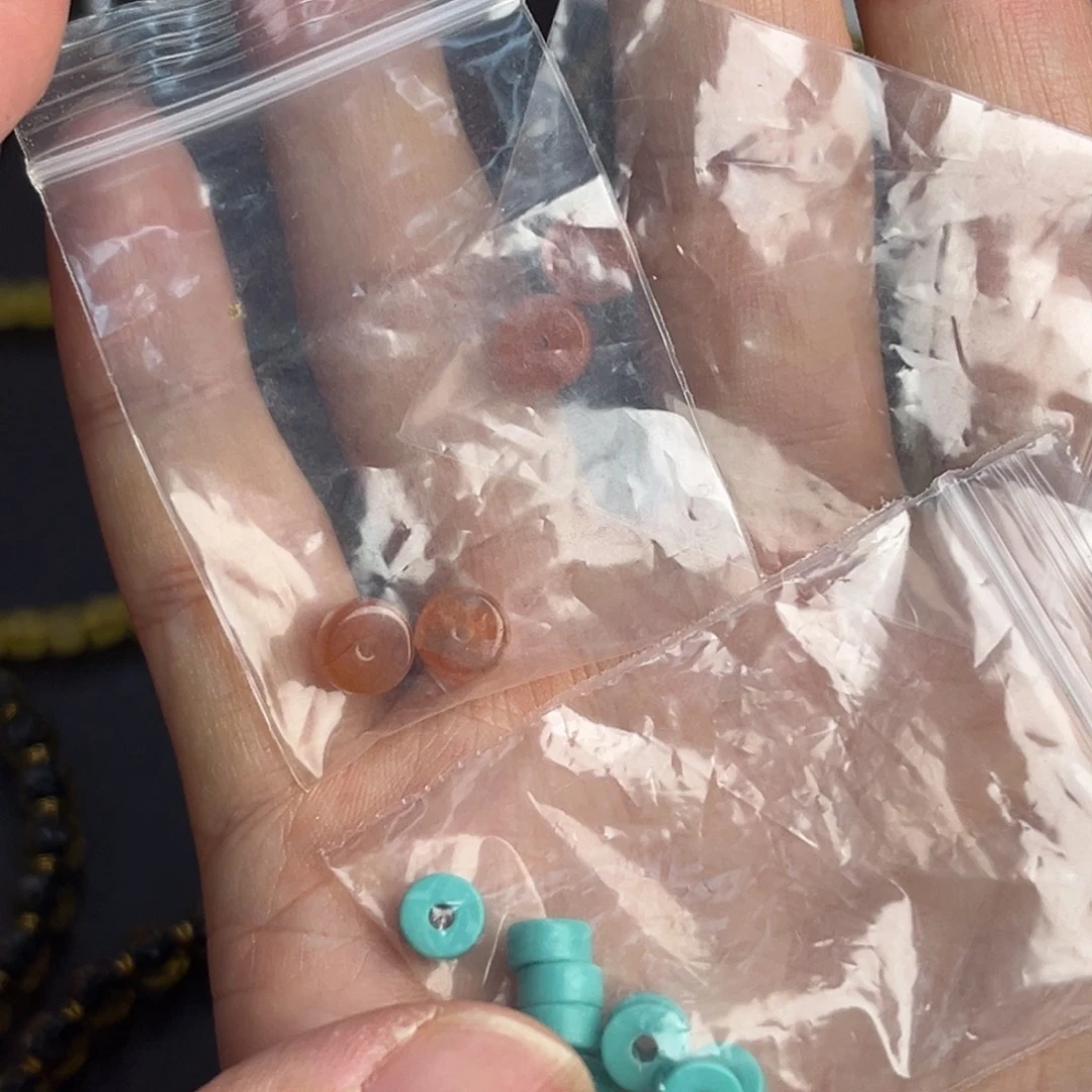 琥珀未镶嵌裸石10隔片06