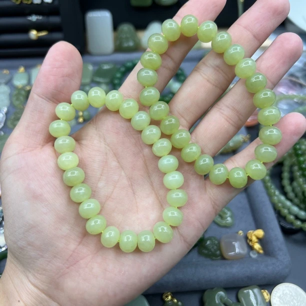 新疆若羌黄口料青黄口10mm算盘珠和田玉手串多样性发一