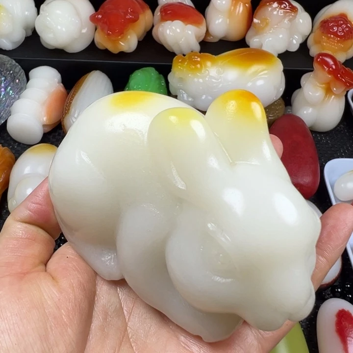 新疆戈壁五彩石金丝