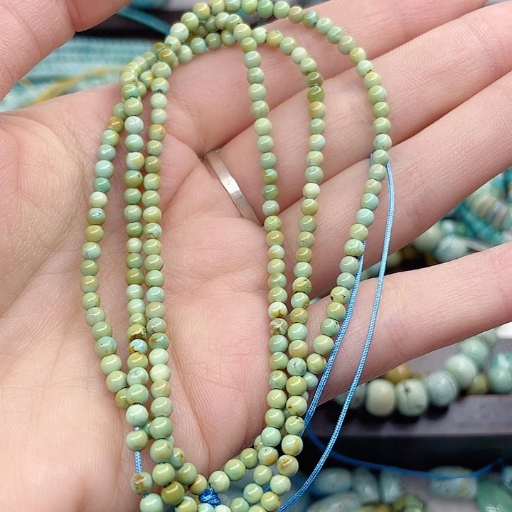 绿松石未镶嵌颈饰