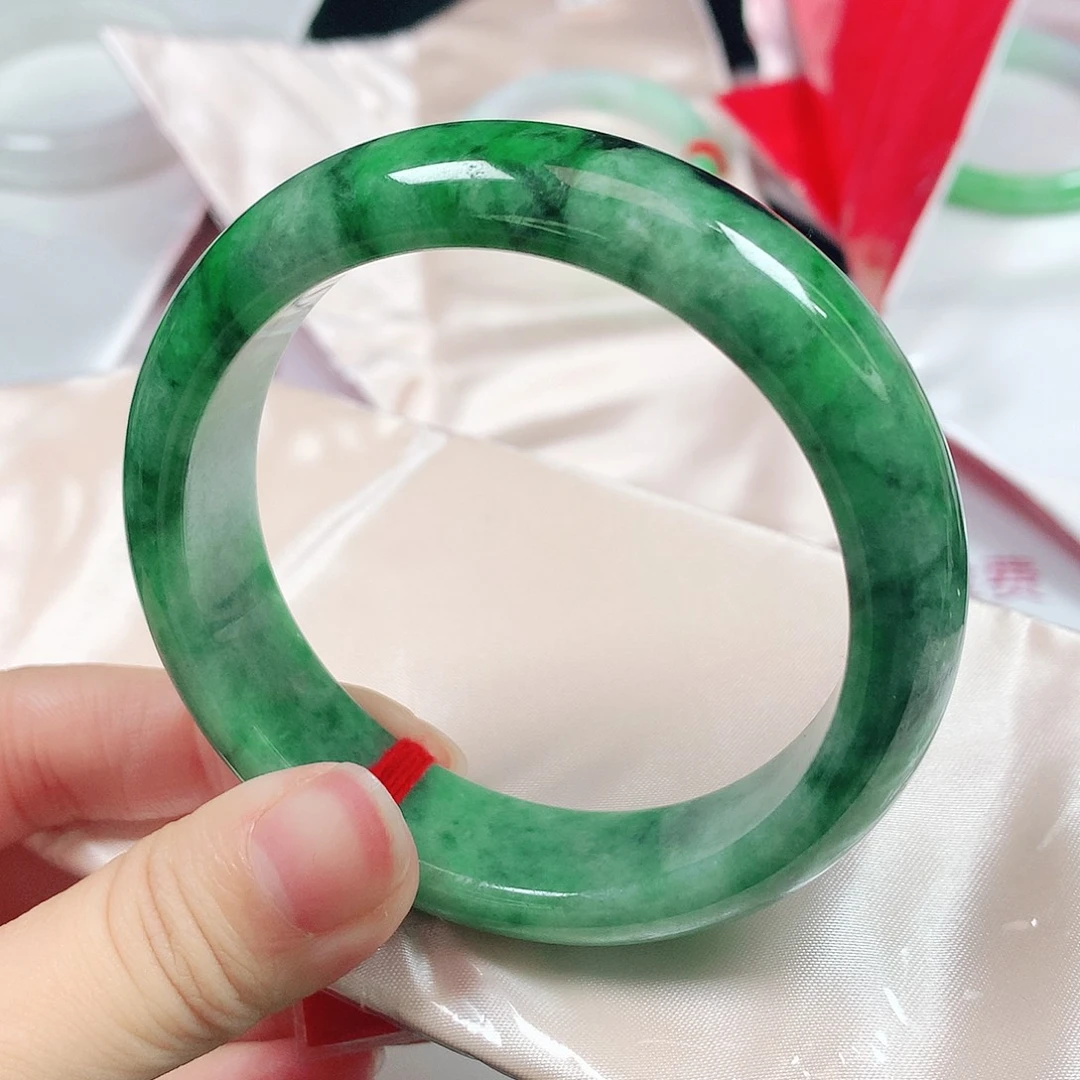 翡翠未镶嵌手镯1953