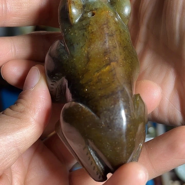 山***美和田玉未镶嵌把件