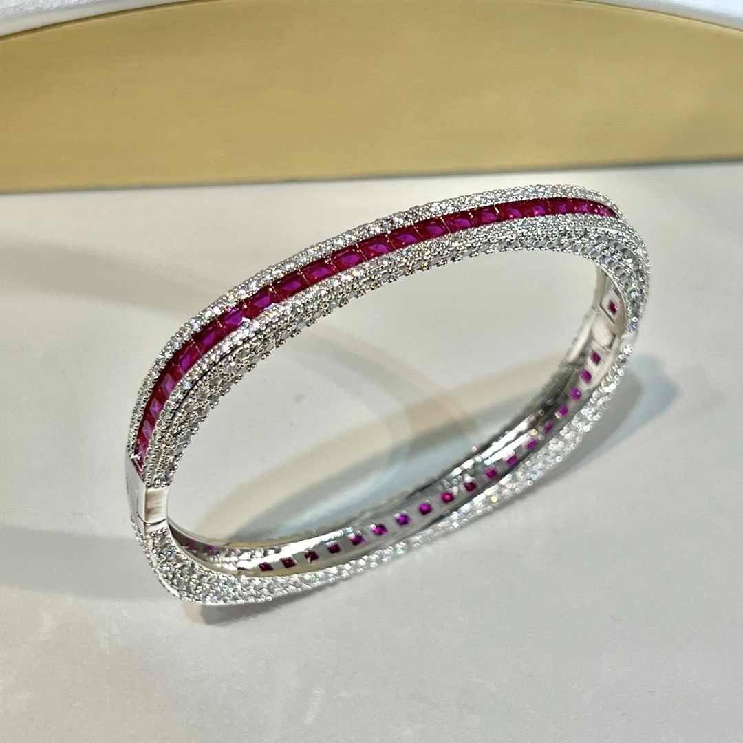 铜合金合成锆石手镯 红色满钻镶嵌手镯密镶重工款时尚个性高级感