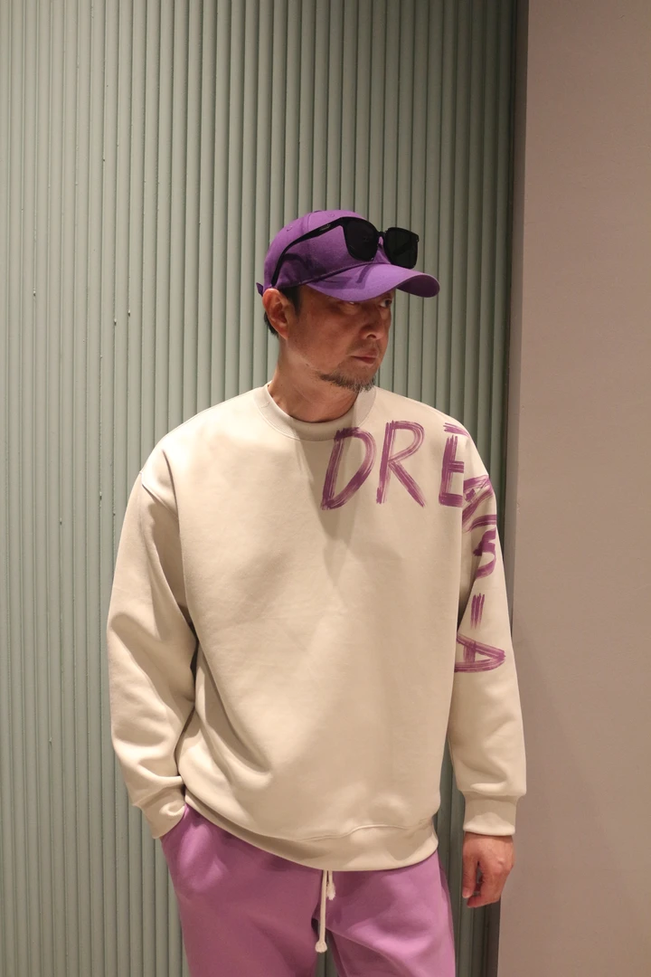 2025秋季新款字母手绘软糯亲肤长袖圆领卫衣7082