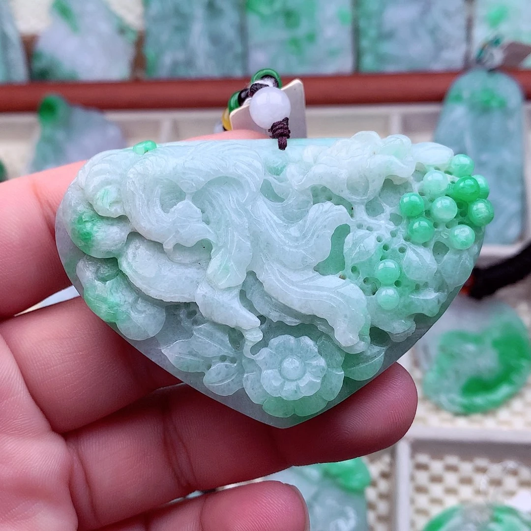 翡翠未镶嵌吊坠(不含链)