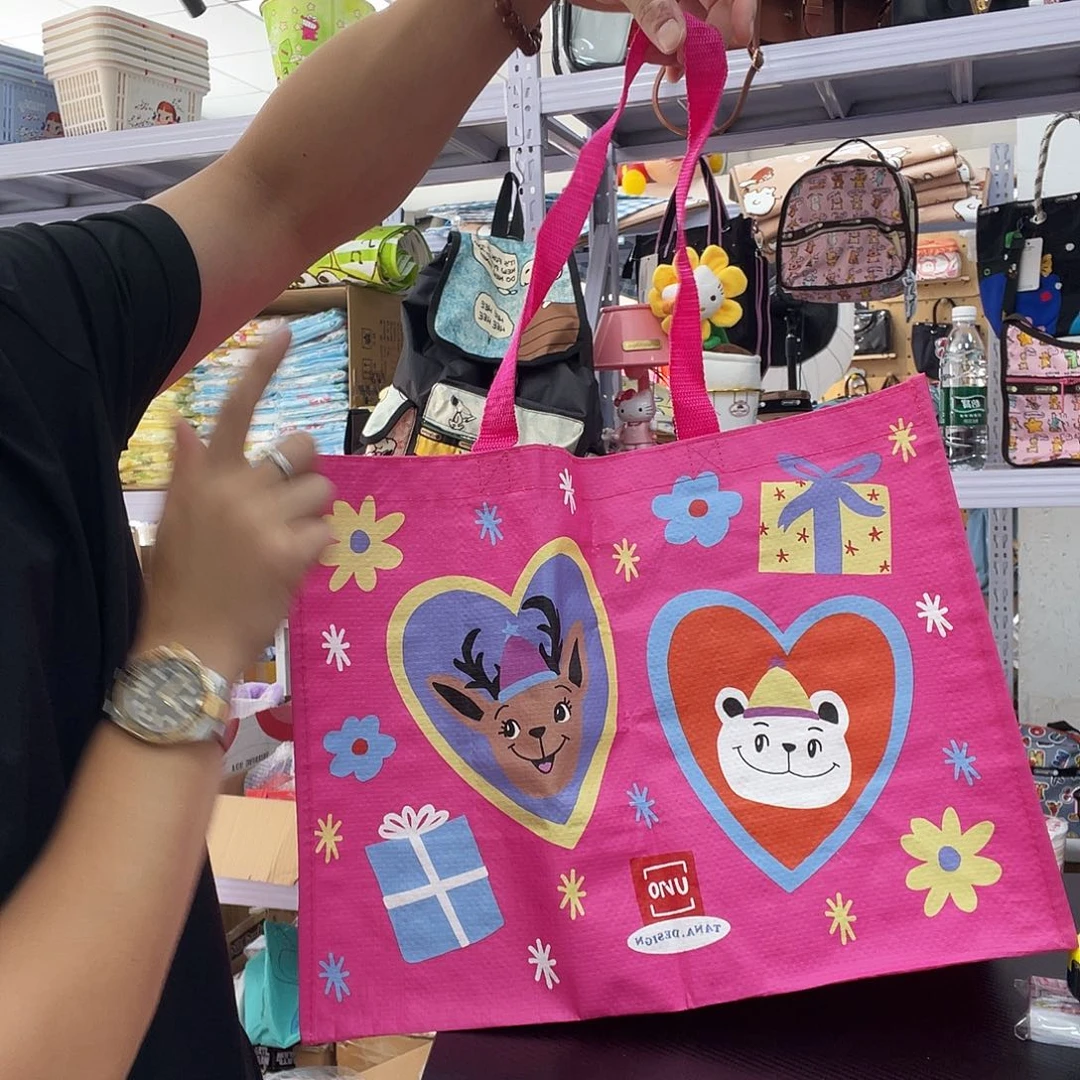 PU化妆包等产品和产品