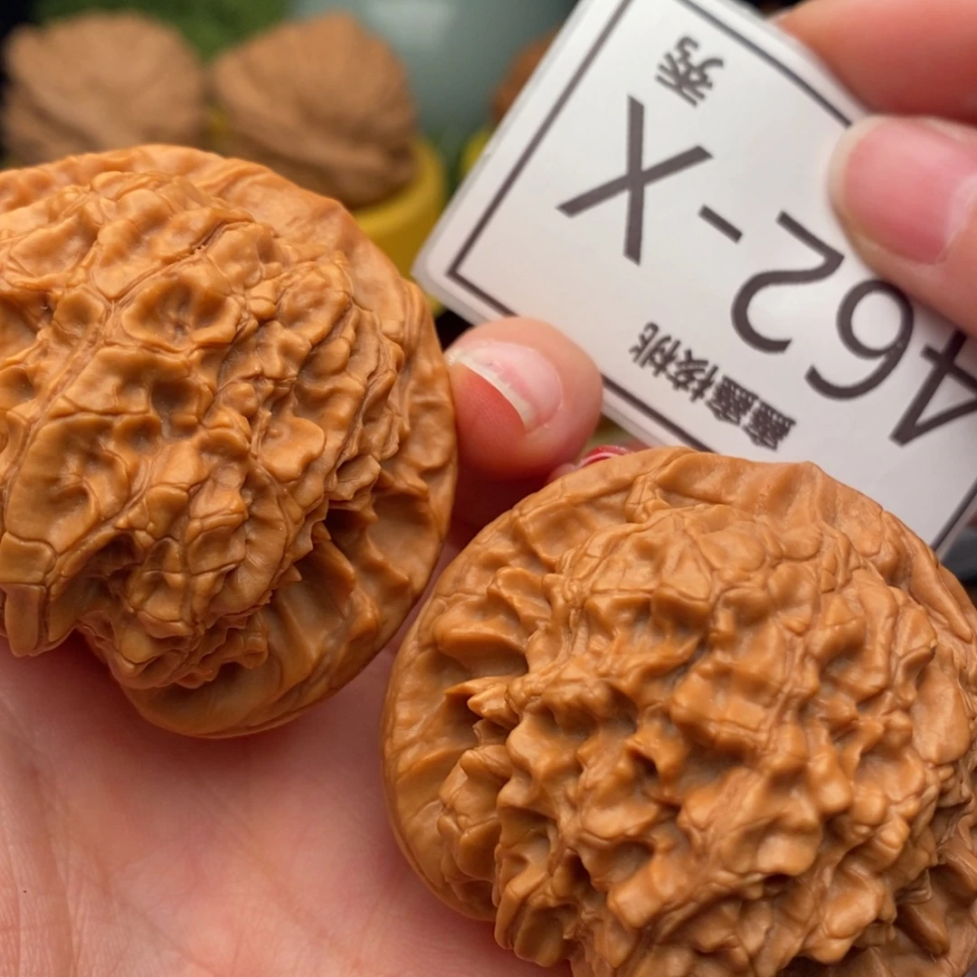 把件桃核官帽50……