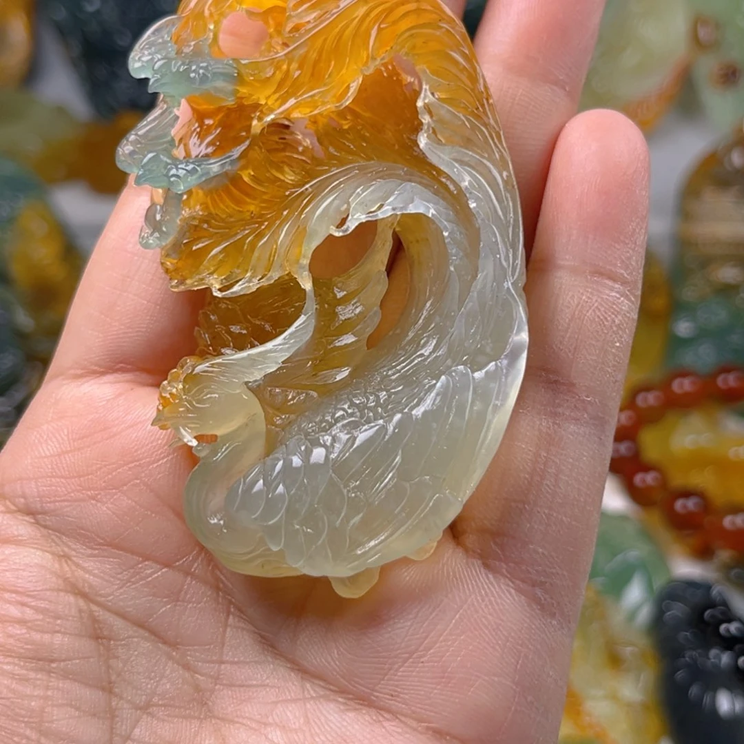 悦***尔蛇纹石玉未镶嵌颈饰