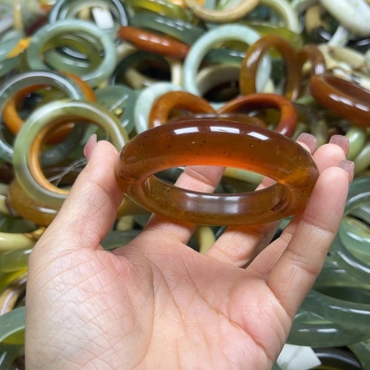 4****蛇纹石玉未镶嵌手镯