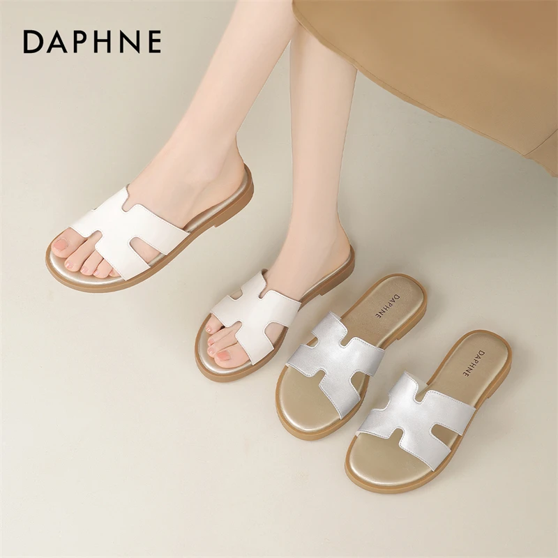 达芙妮拖鞋女真皮2025新款夏季外穿时尚高级感百搭法式平底小凉拖