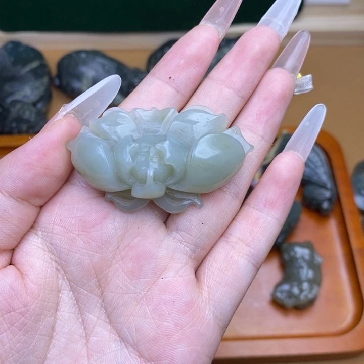和田玉（糖玉）未镶嵌挂件