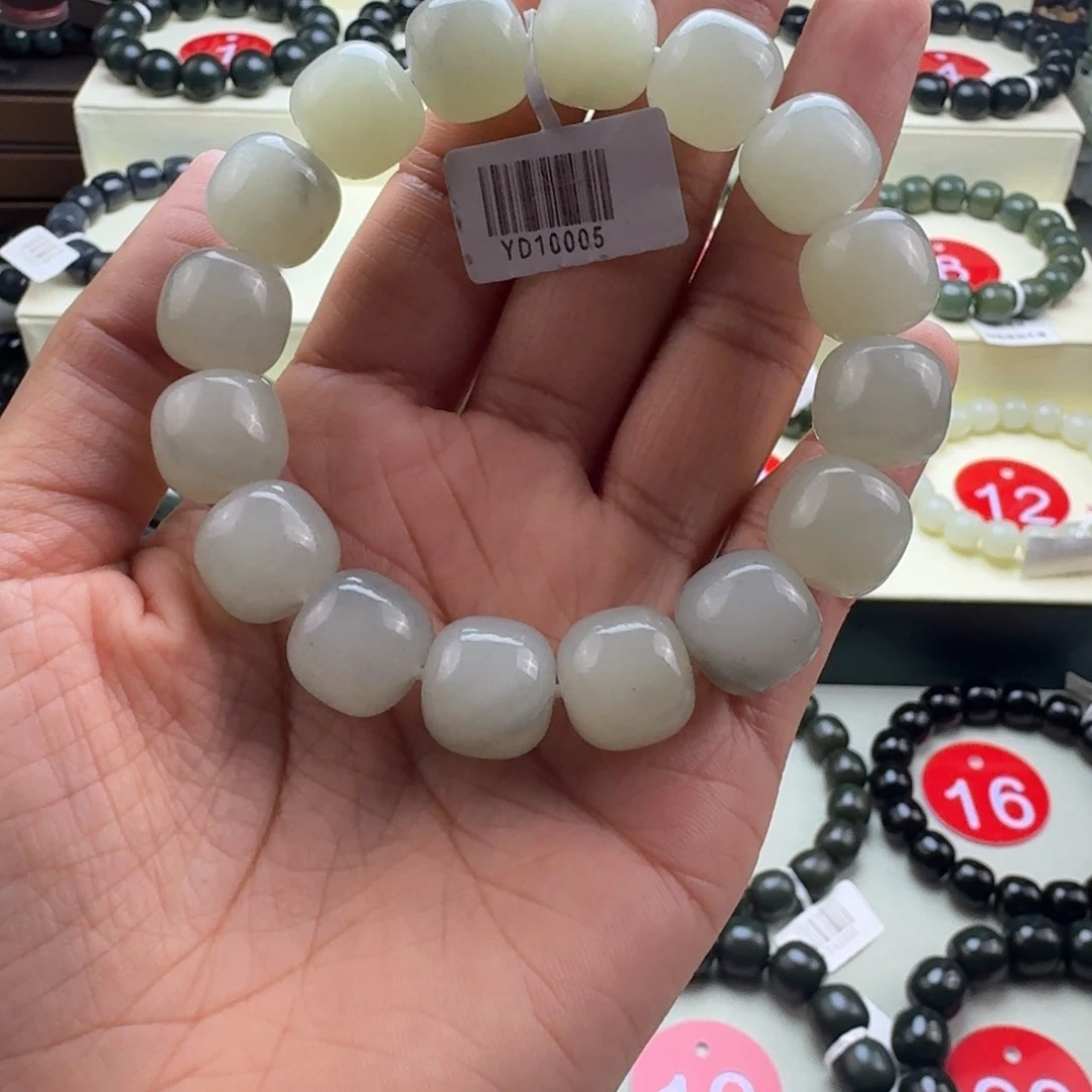 和田玉未镶嵌手串