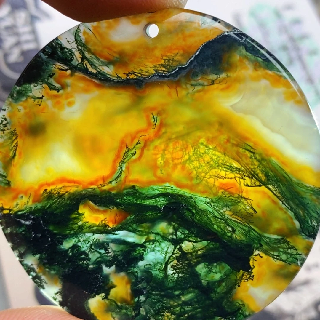 枫***林玛瑙/玉髓未镶嵌颈饰