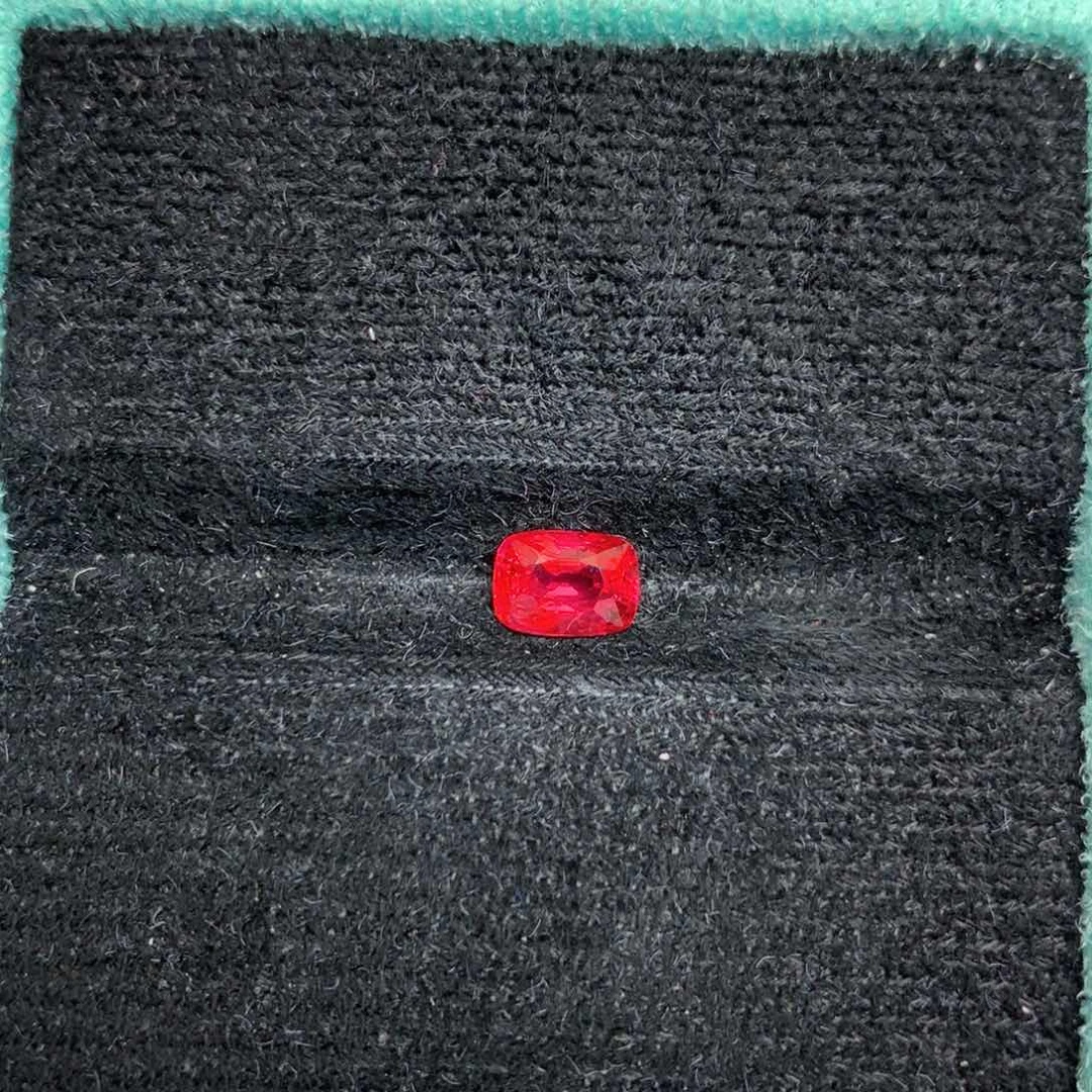 兔***子裸石未镶嵌尖晶石绝地武士1.14ct