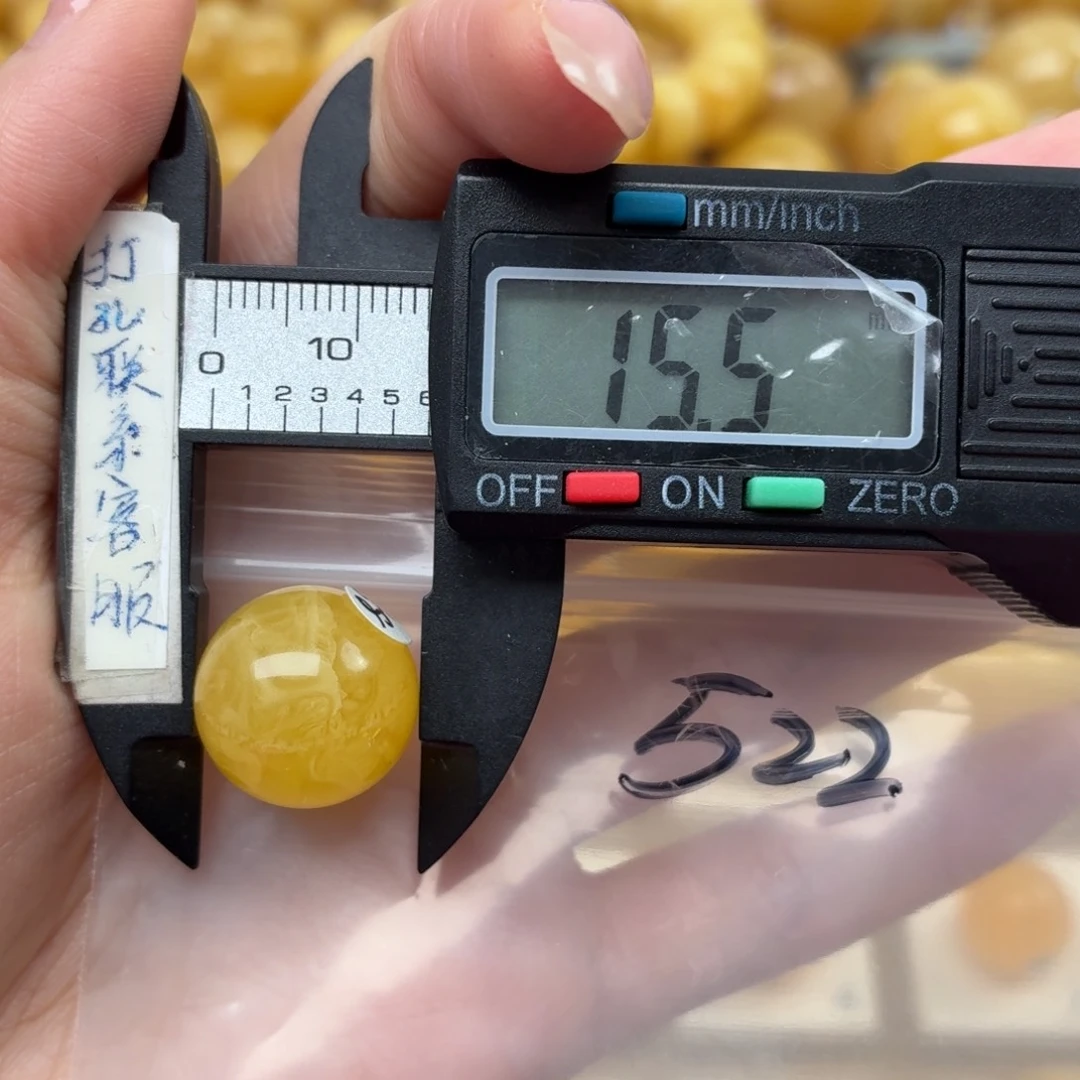 未镶嵌蜜蜡裸石蜜蜡