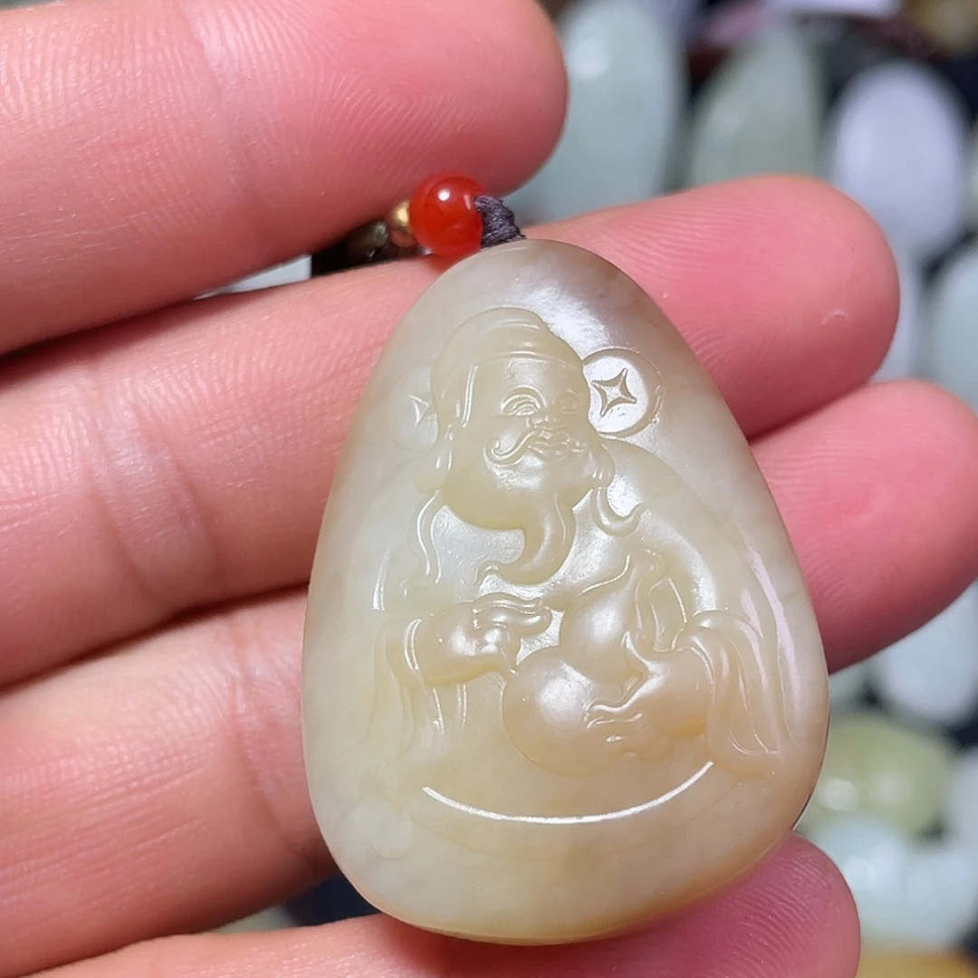 和田玉未镶嵌颈饰吊坠