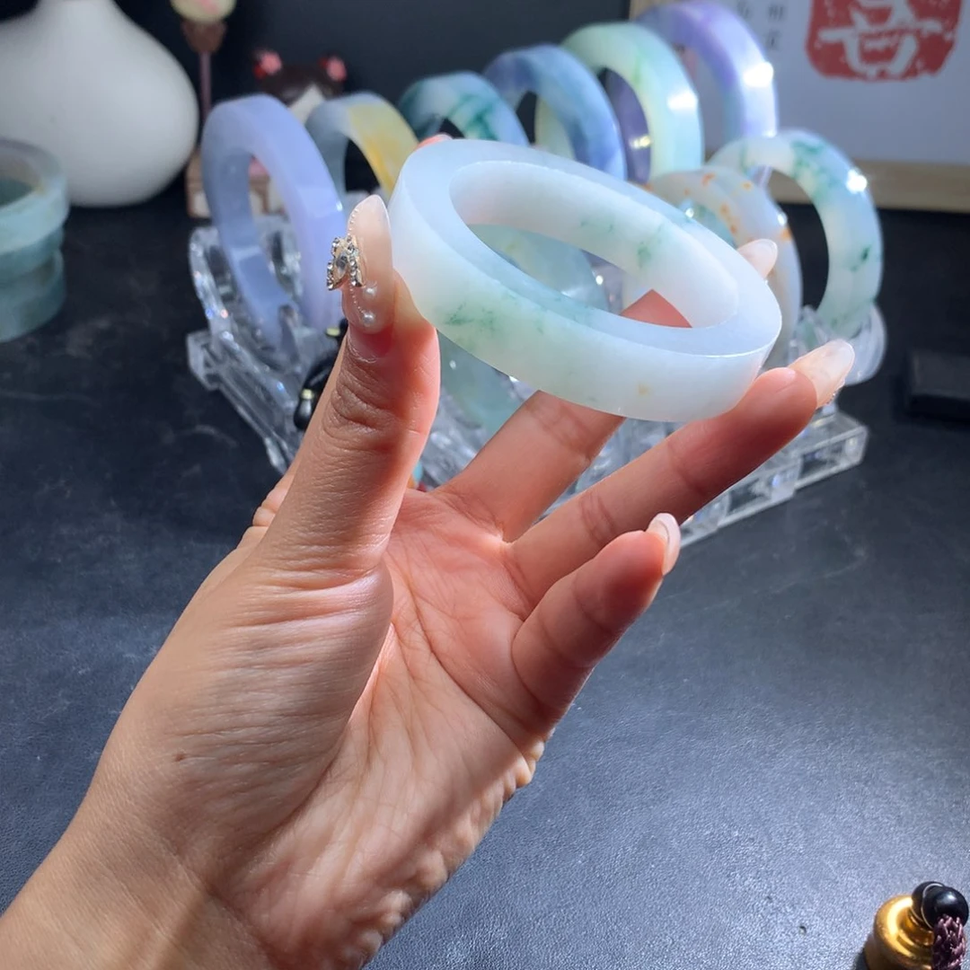 定制翡翠手镯未镶嵌