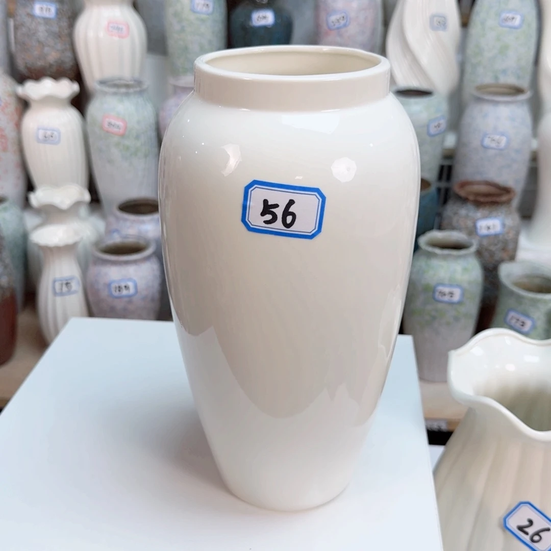 56号陶瓷高26厘米一个有手工痕迹