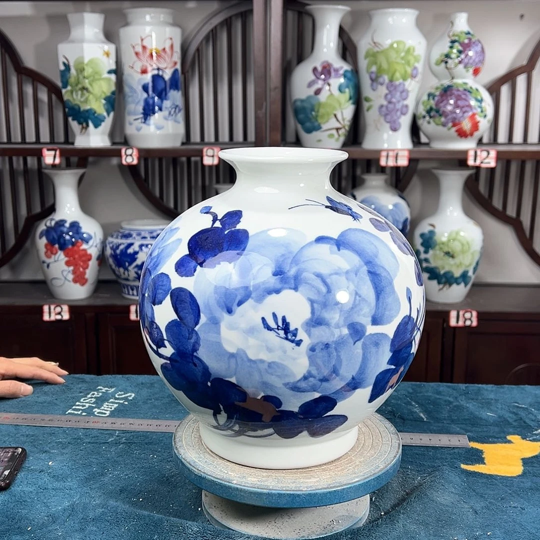 摆件景德镇陶瓷石青牡