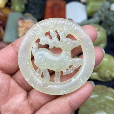 蛇纹石玉颈饰未镶嵌50