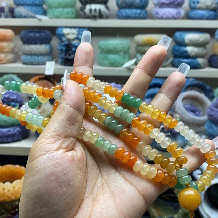 未镶嵌手镯石英岩玉