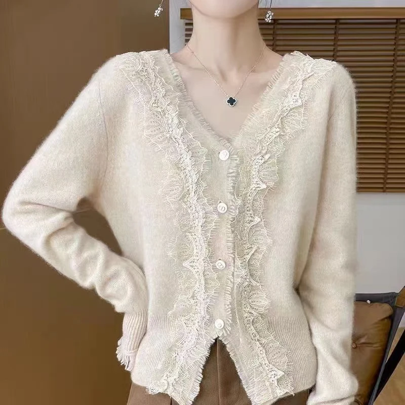气质秋季V领蕾丝花边开衫女针织时尚减龄毛衣宽松上衣