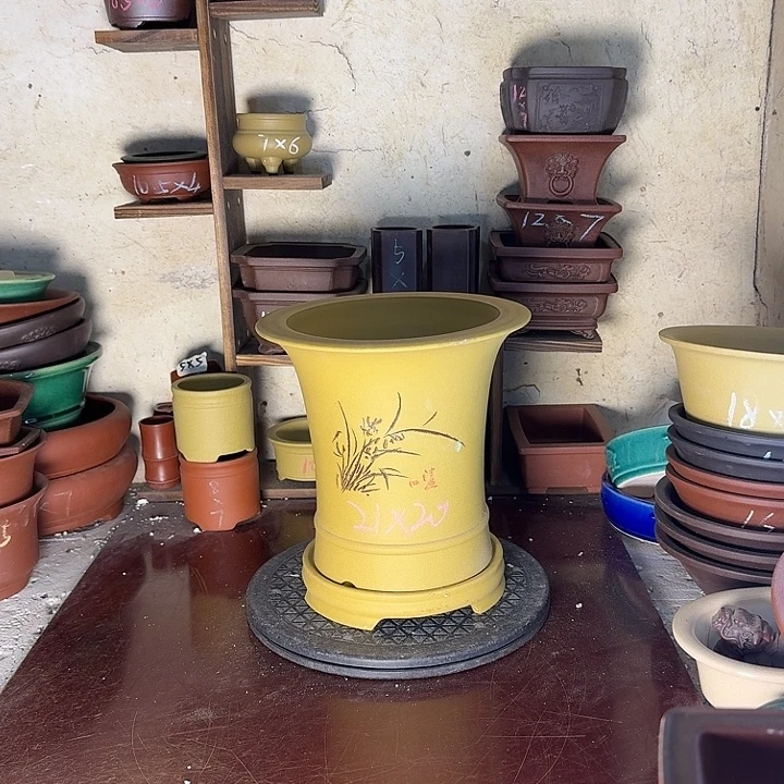 紫砂花盆，手工制作