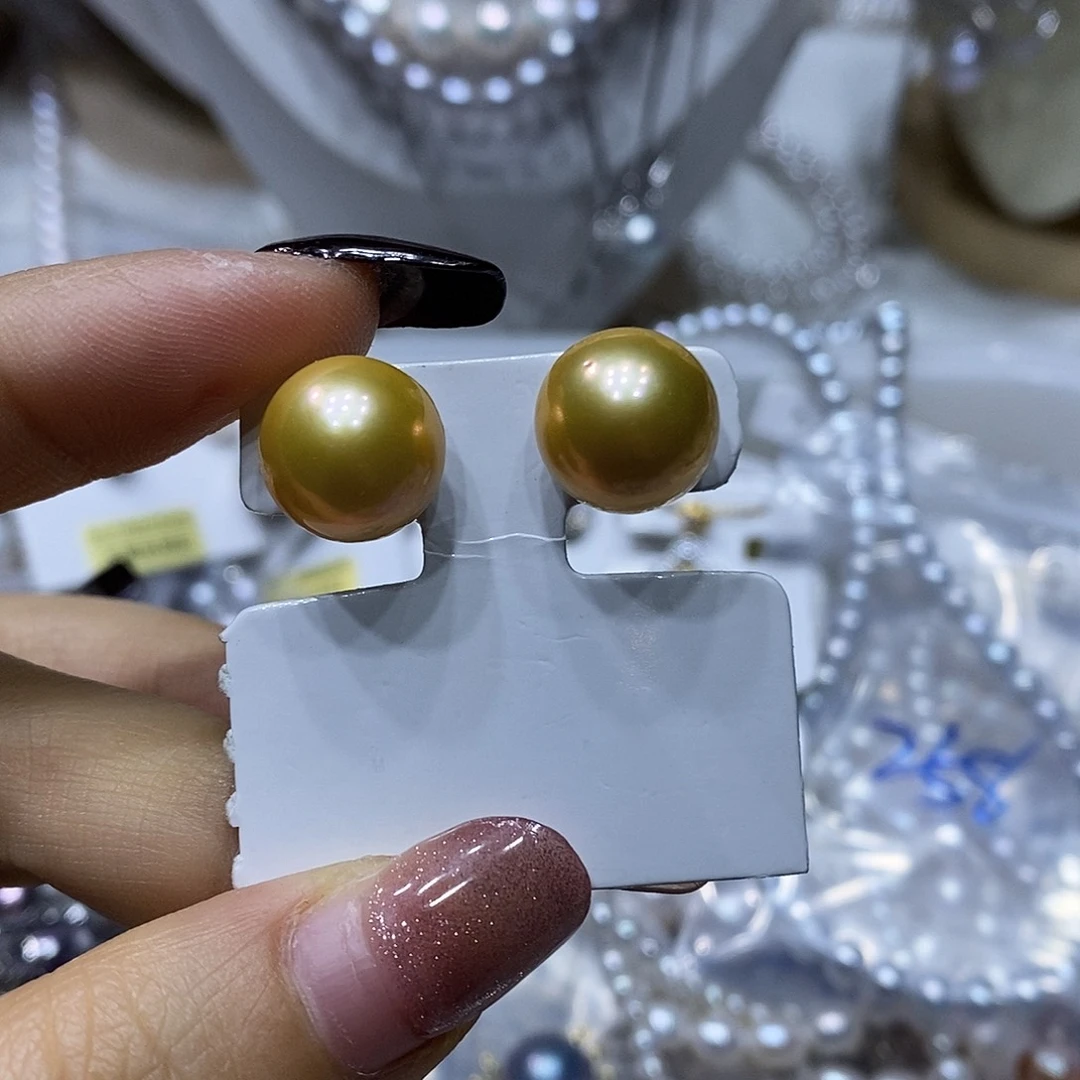 淡水珍珠吊坠银S925镶嵌星**足