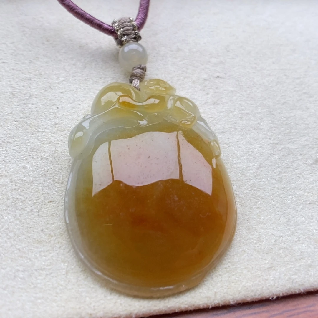 翡翠未镶嵌颈饰吊坠71