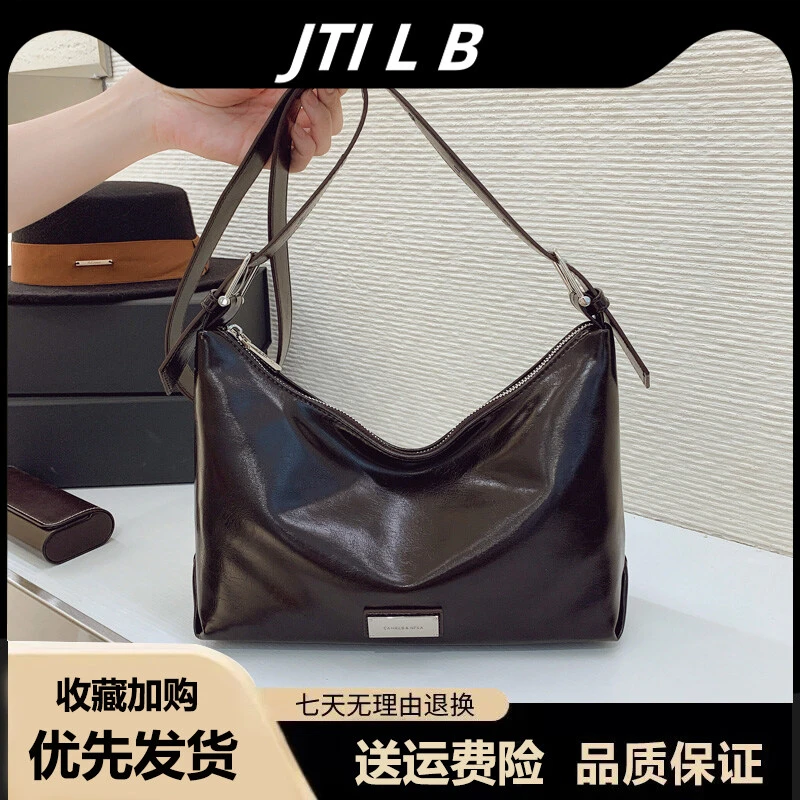 轻奢小众包包女式2025新款超火复古腋下饺子包时尚百搭单肩斜挎包