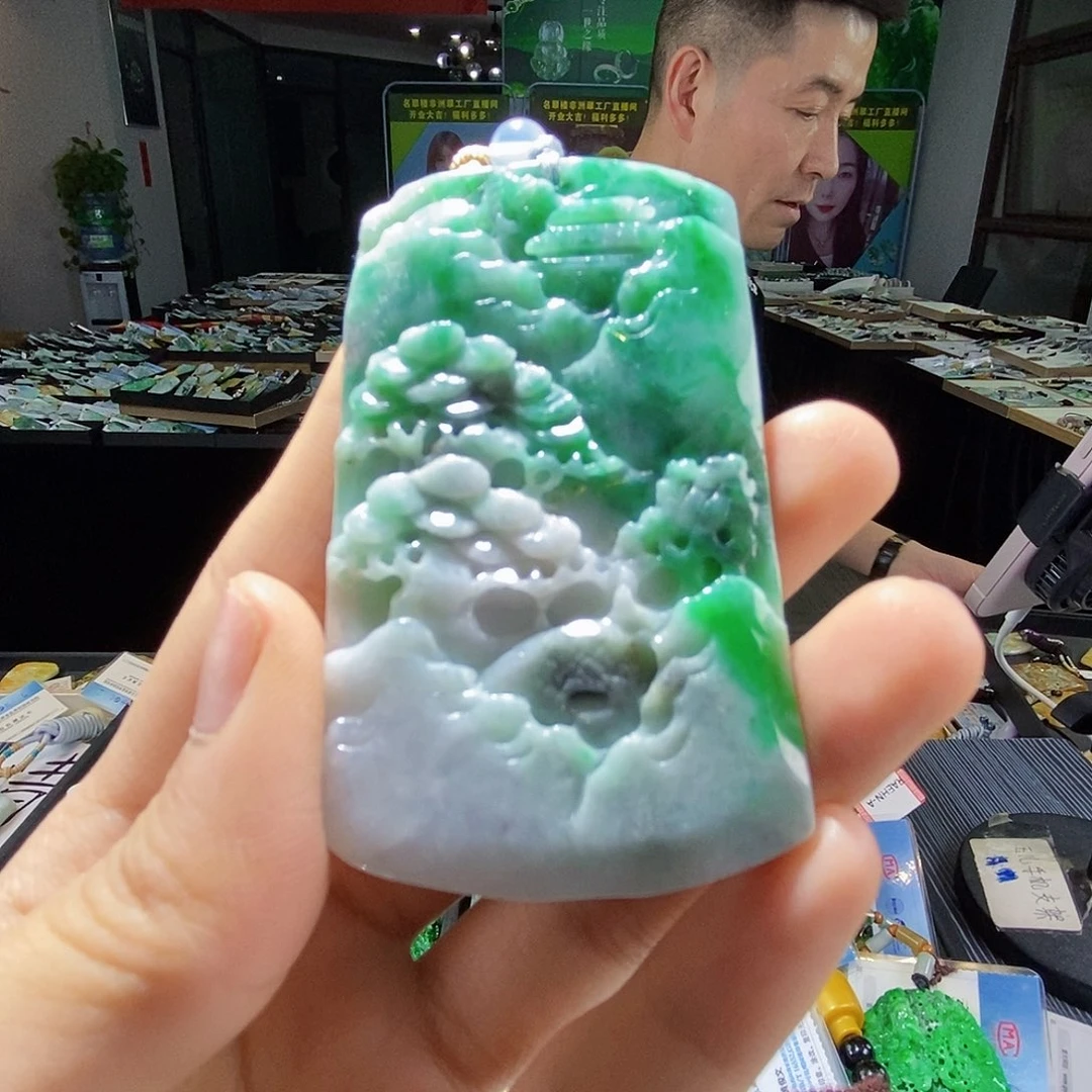 颈饰未镶嵌翡翠翡翠