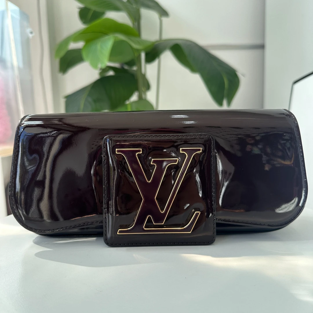 95新 LouisVuitton/路易威登 车厘子漆皮晚宴/单肩手拿时尚女包