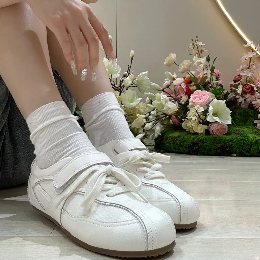 热风2025年新款女士鞋子白色运动鞋平底板鞋时尚休闲鞋女热风女鞋