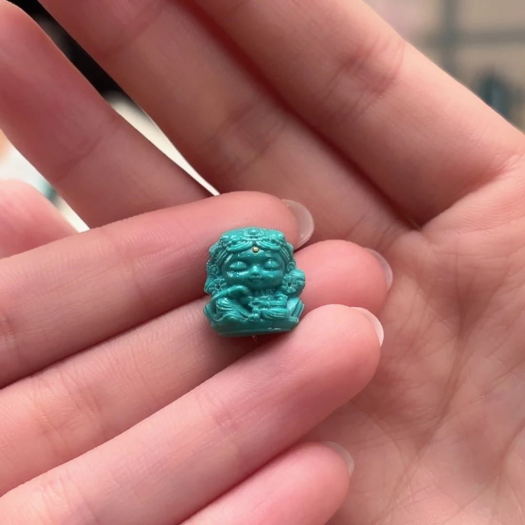 绿松石未镶嵌颈饰