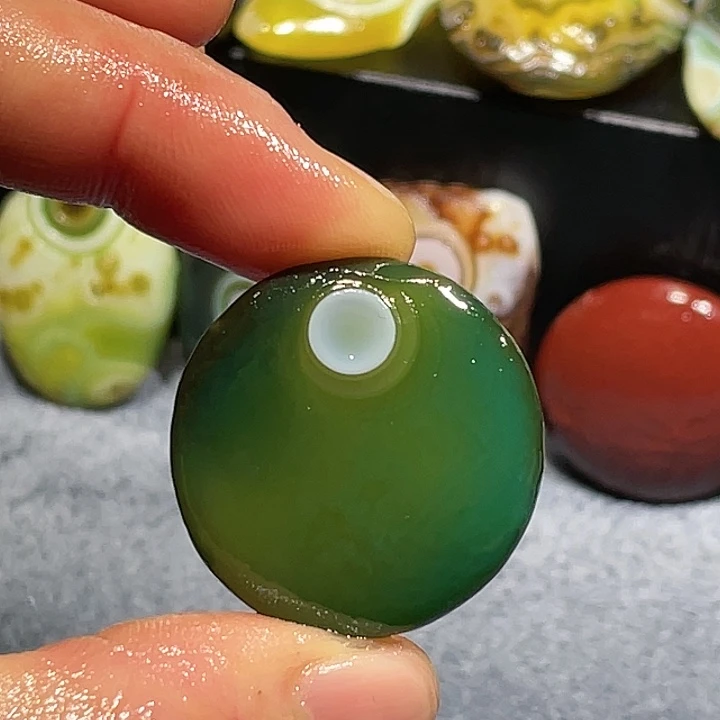 B***g玛瑙/玉髓未镶嵌珠宝奇石