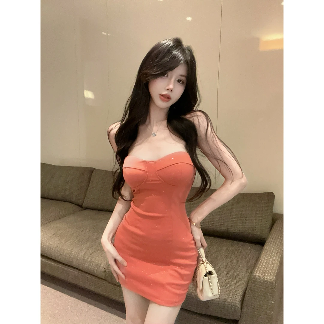 辣妹纯欲风气质抹胸连衣裙女时尚百搭高级设计感收腰显瘦包臀裙子