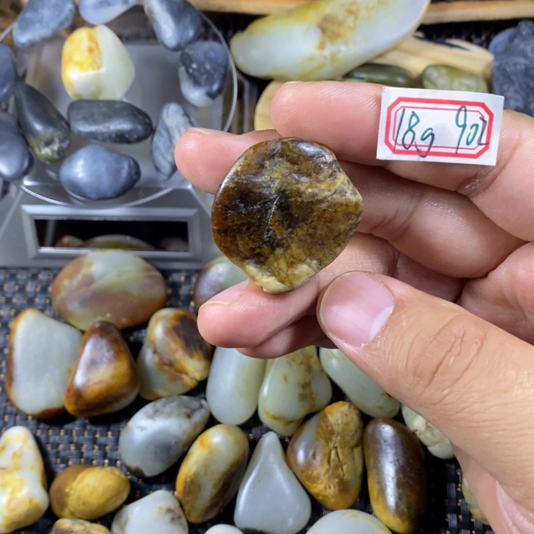 和田玉（糖玉）未镶嵌挂件