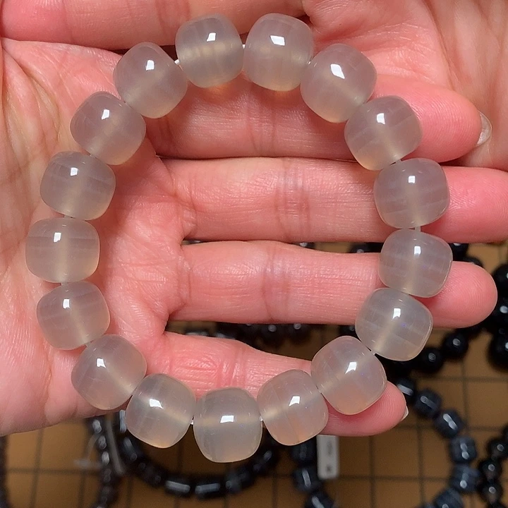 玛瑙/玉髓手串未镶嵌