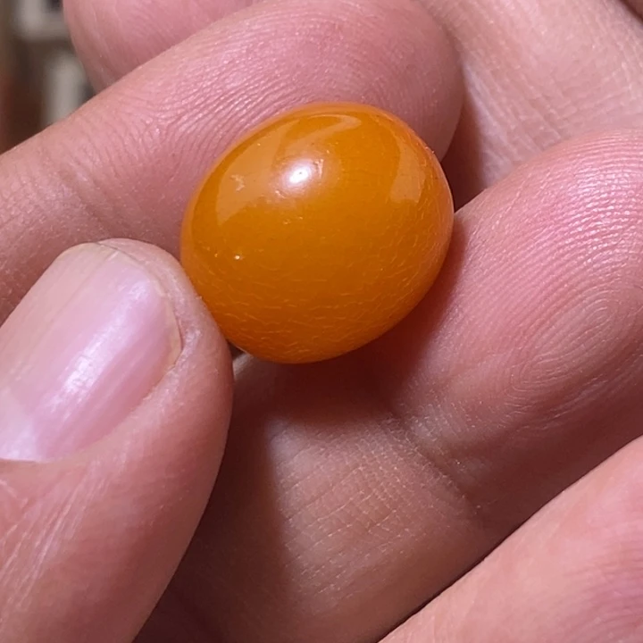 蜜蜡裸石未镶嵌配饰