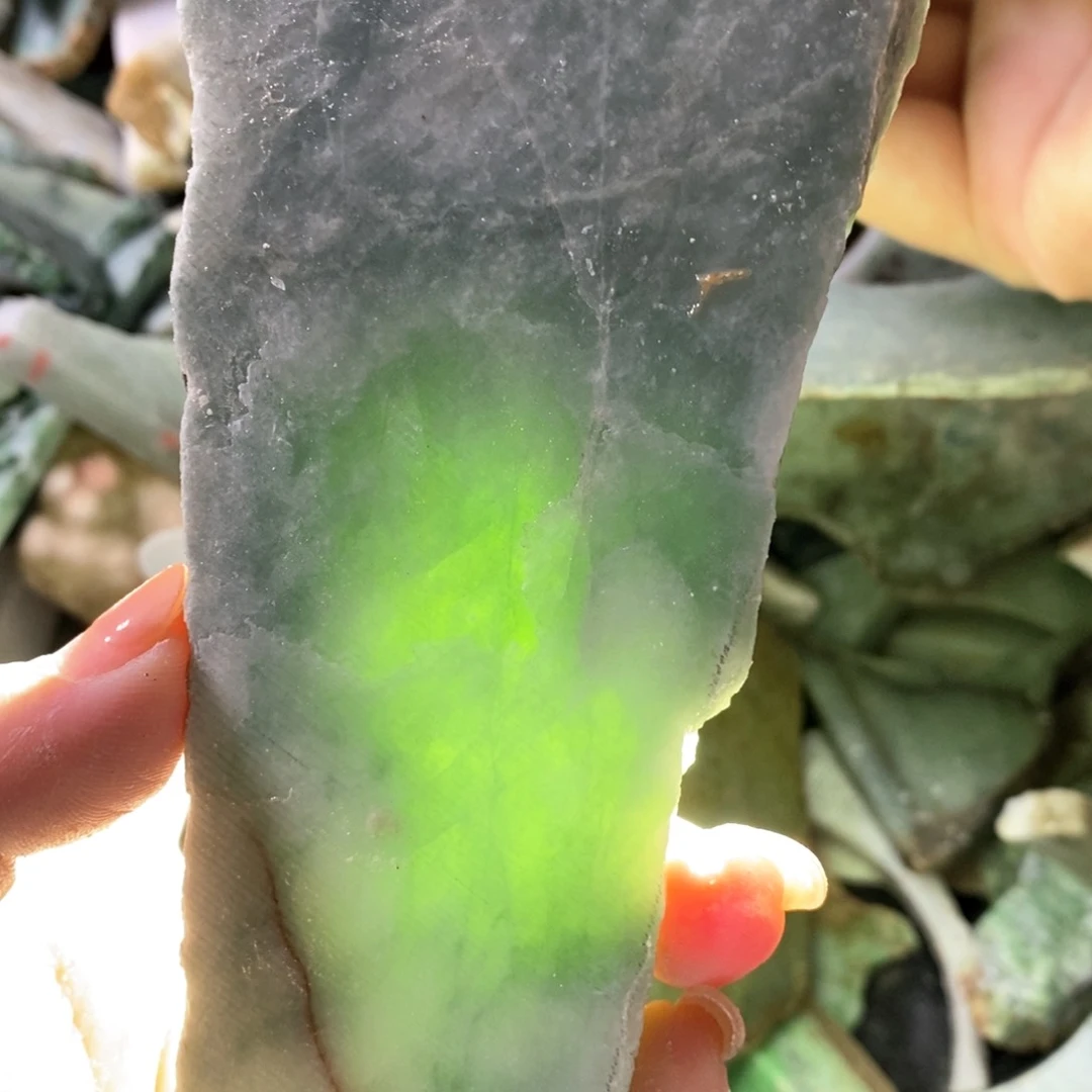 颈饰未镶嵌翡翠天然翡翠