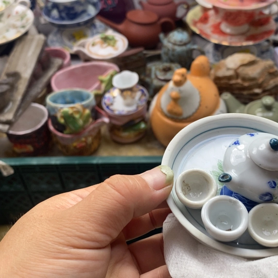 瓷片l****?嘿嘿我在外面玩啊亲们们