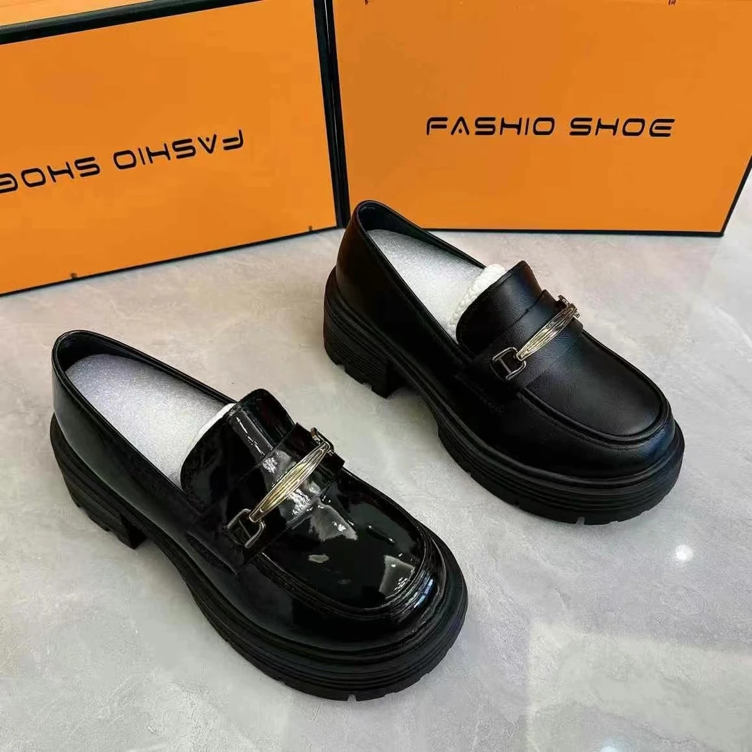 新款炸街高颜值粗跟高跟乐福鞋松糕厚底增高单鞋小皮鞋女