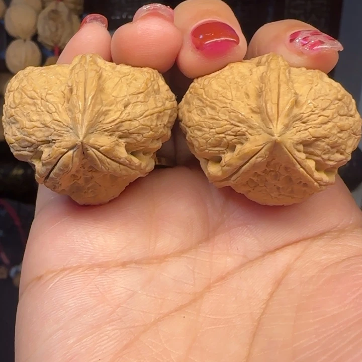 吊坠文玩核桃佛度粗筋磨盘三棱