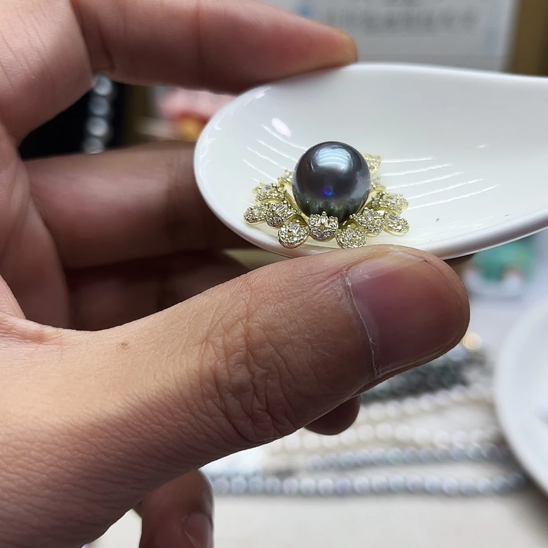 银S925镶嵌海水珍珠颈饰