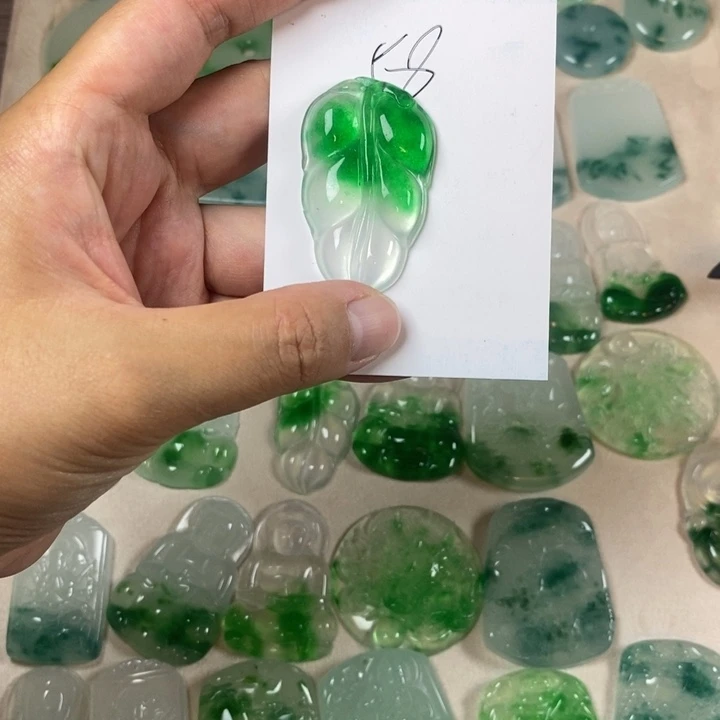 非金属石英石叶子吊坠