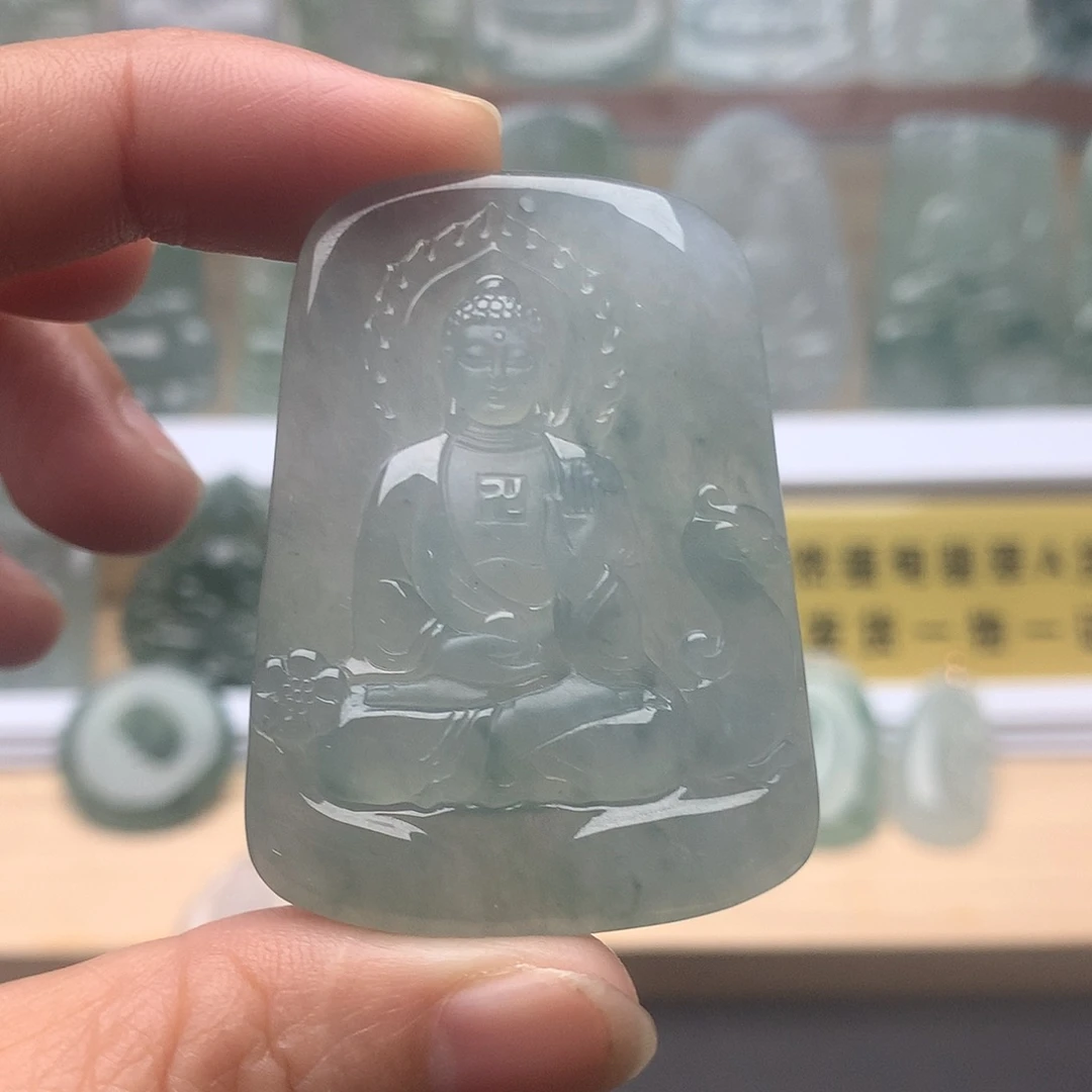翡翠未镶嵌颈饰阿弥陀佛